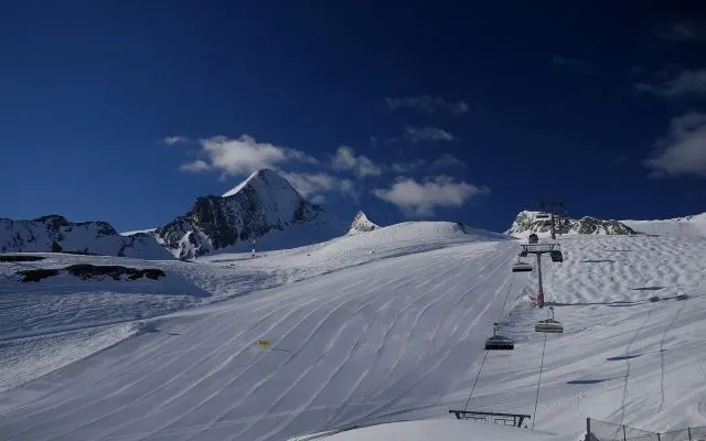 Wyjazd snowboardowy i narciarski - Season Opening Kaprun 2026 — zdjęcie 3