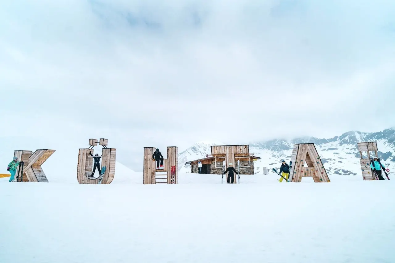 GIRLS Ski & Snowboard Camp Kühtai Austria - kwiecień — zdjęcie 3