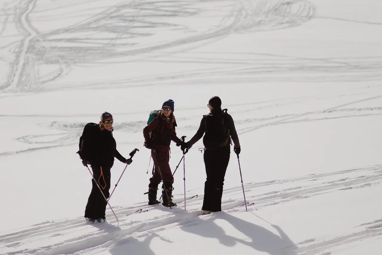 GIRLS Skitour Intro na Kalatówkach — zdjęcie 3