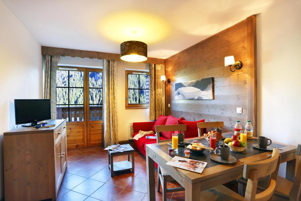 Chatel — zdjęcie 5