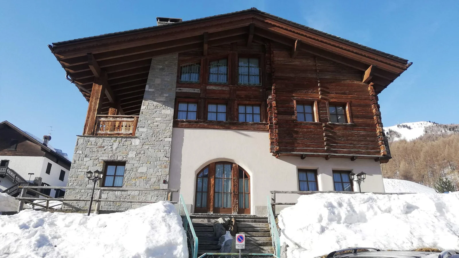 Apartamenty La Maison – Free Ski (karnet w cenie) — zdjęcie 1