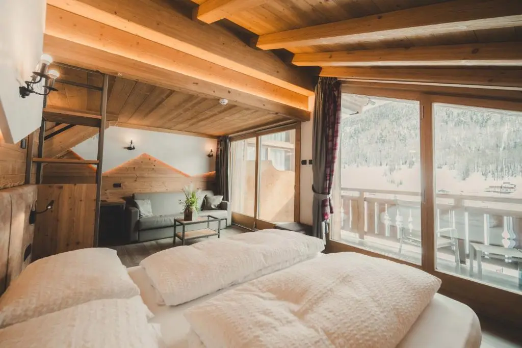 Hotel Amerikan - marzec — zdjęcie 2
