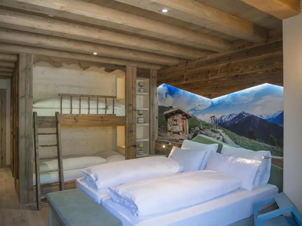 Hotel Amerikan - freeski — zdjęcie 4