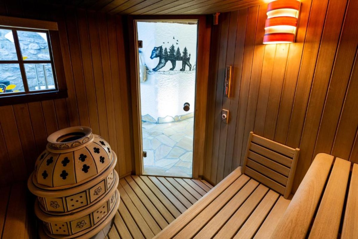 Val di Sole – Hotel 3*** Superior z basenem i wellness — zdjęcie 1